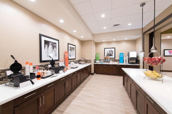 Hampton Inn By Hilton & Suites Fayetteville, Nc image 12
